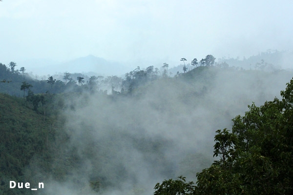 ทิวเขาหลังฝนตก