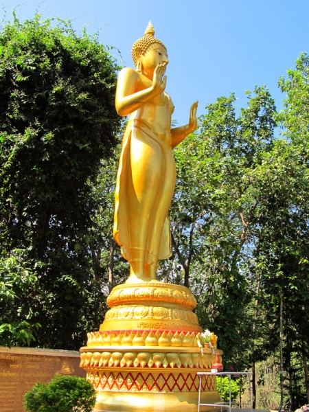 พระพุทธรูปปางห้ามสมุทร องค์พระประธานที่ห้วยตึงเฒ่า