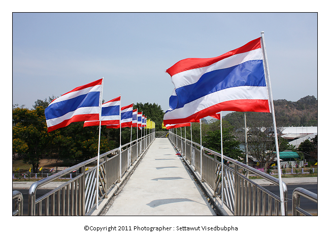 ทางเดินสวยๆให้พอชื่นใจ